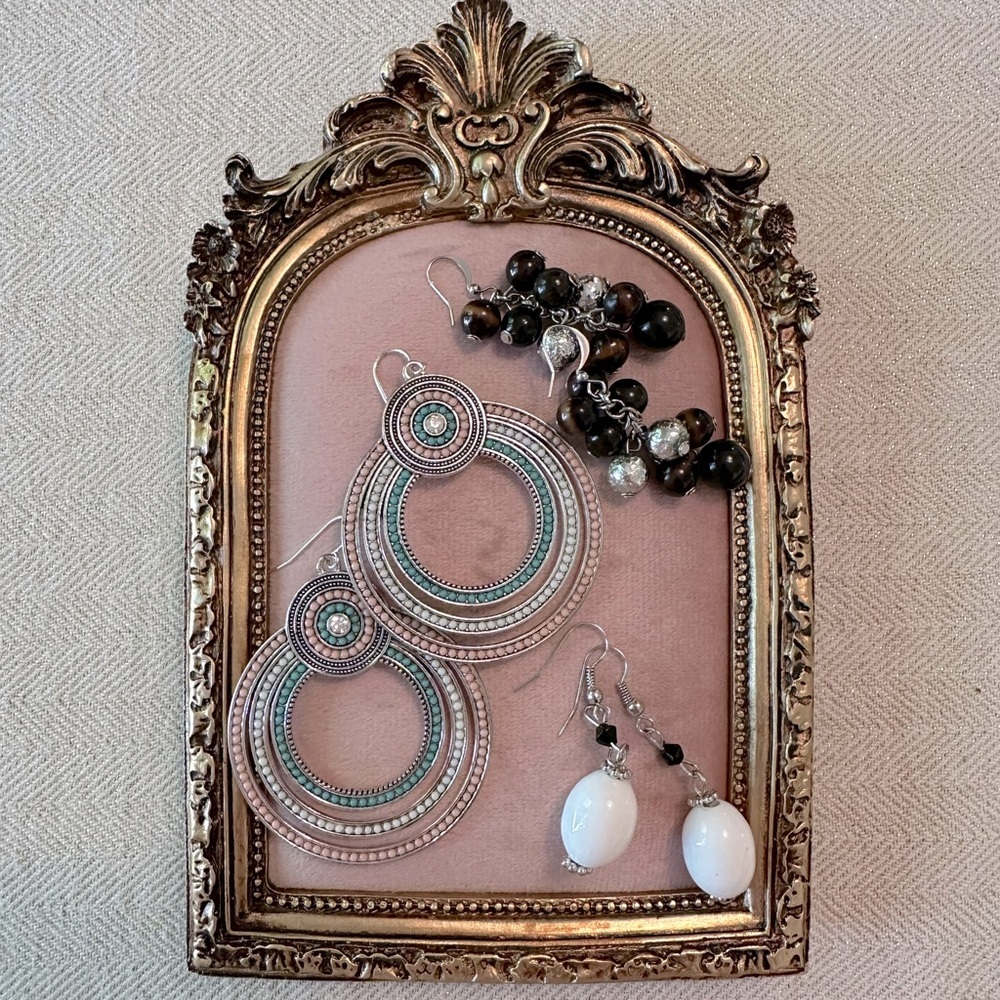 Contemporary Beaded Earring Set of 3 Pairs Dangling Black, White, Peach Bundle - Picture 3 of 9